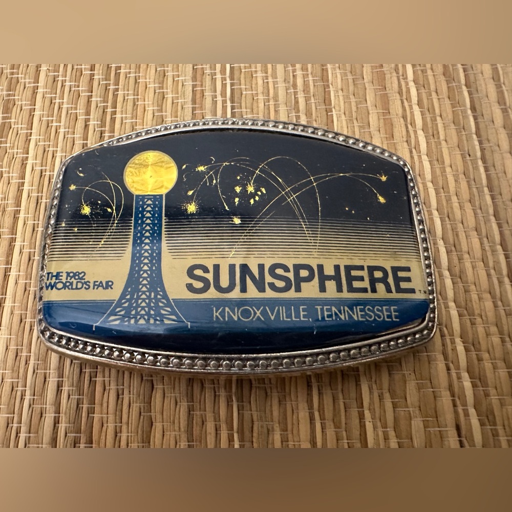 1982 Word’s Fair Vintage Sunsphere Tower Metal Belt Buckle Knoxville TN Rare